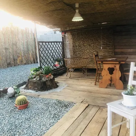 Notre Maison Mathi, Depandance